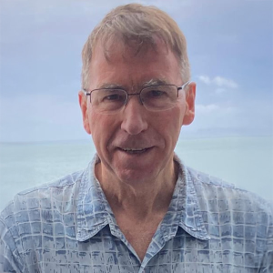 Dr Peter Saunders